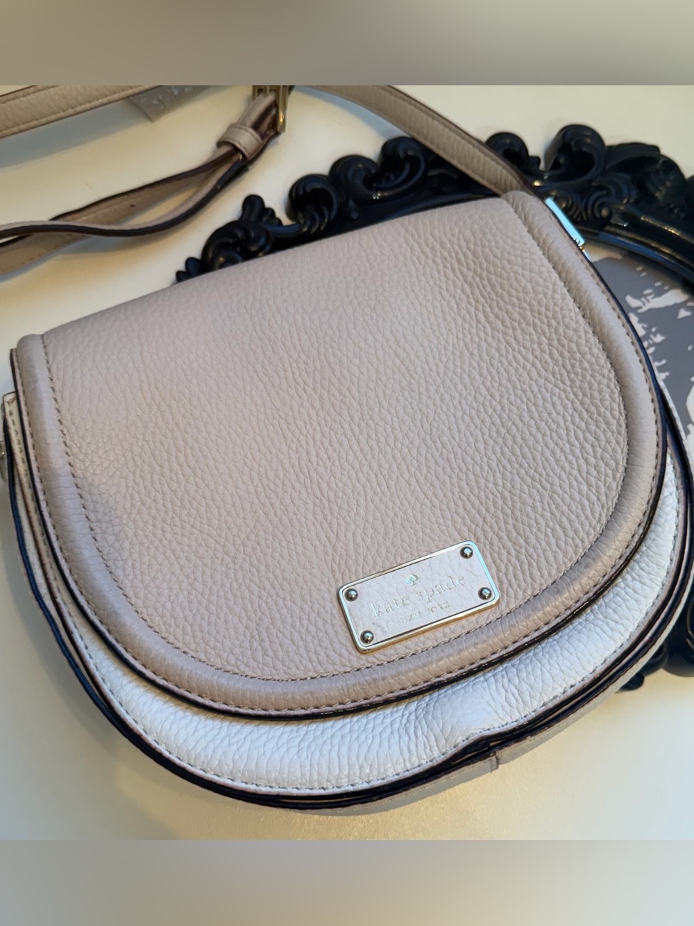 kate spade Oliver Street Lily Pebbled Leather Saddle Crossbody Taupe